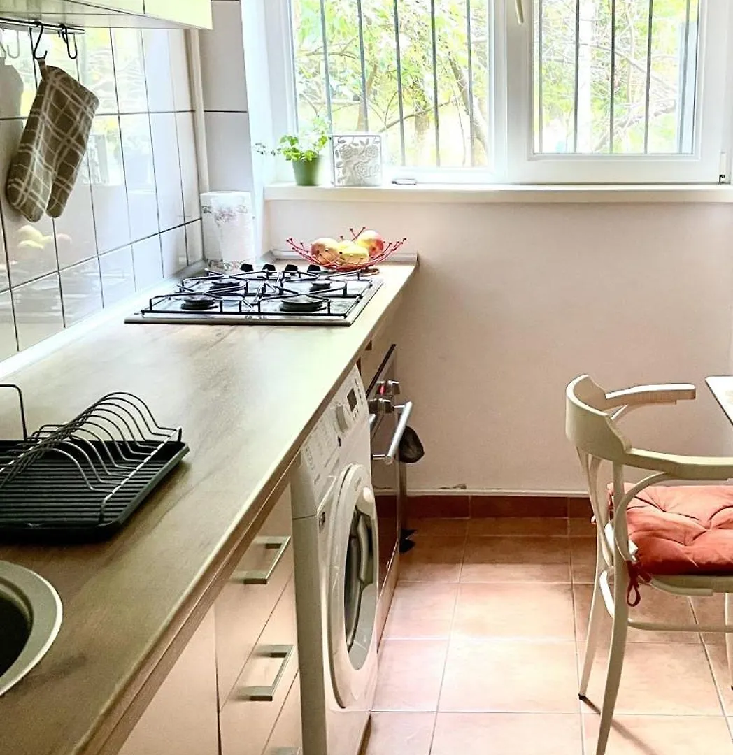 דירה בוקרשט Cozy And Clean Apartment, Near National Arena